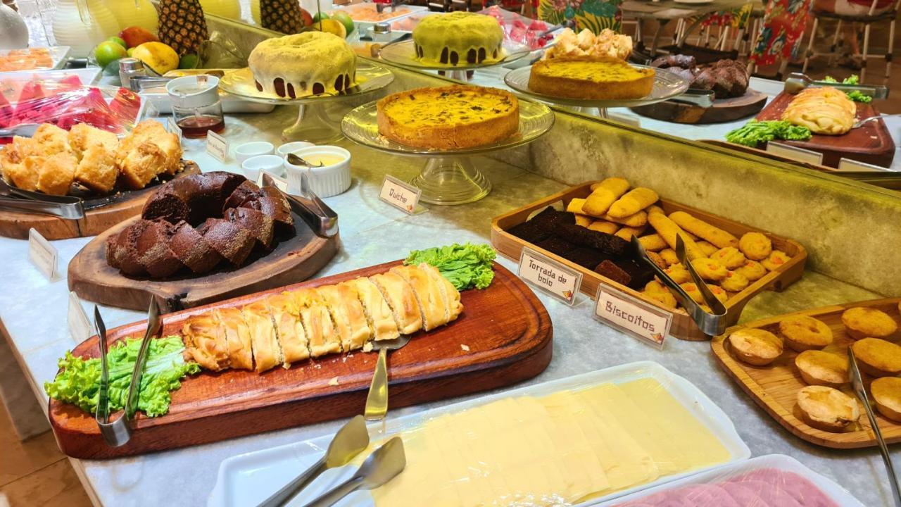 Atlantic Palace Family Inn Акуираз Екстериор снимка