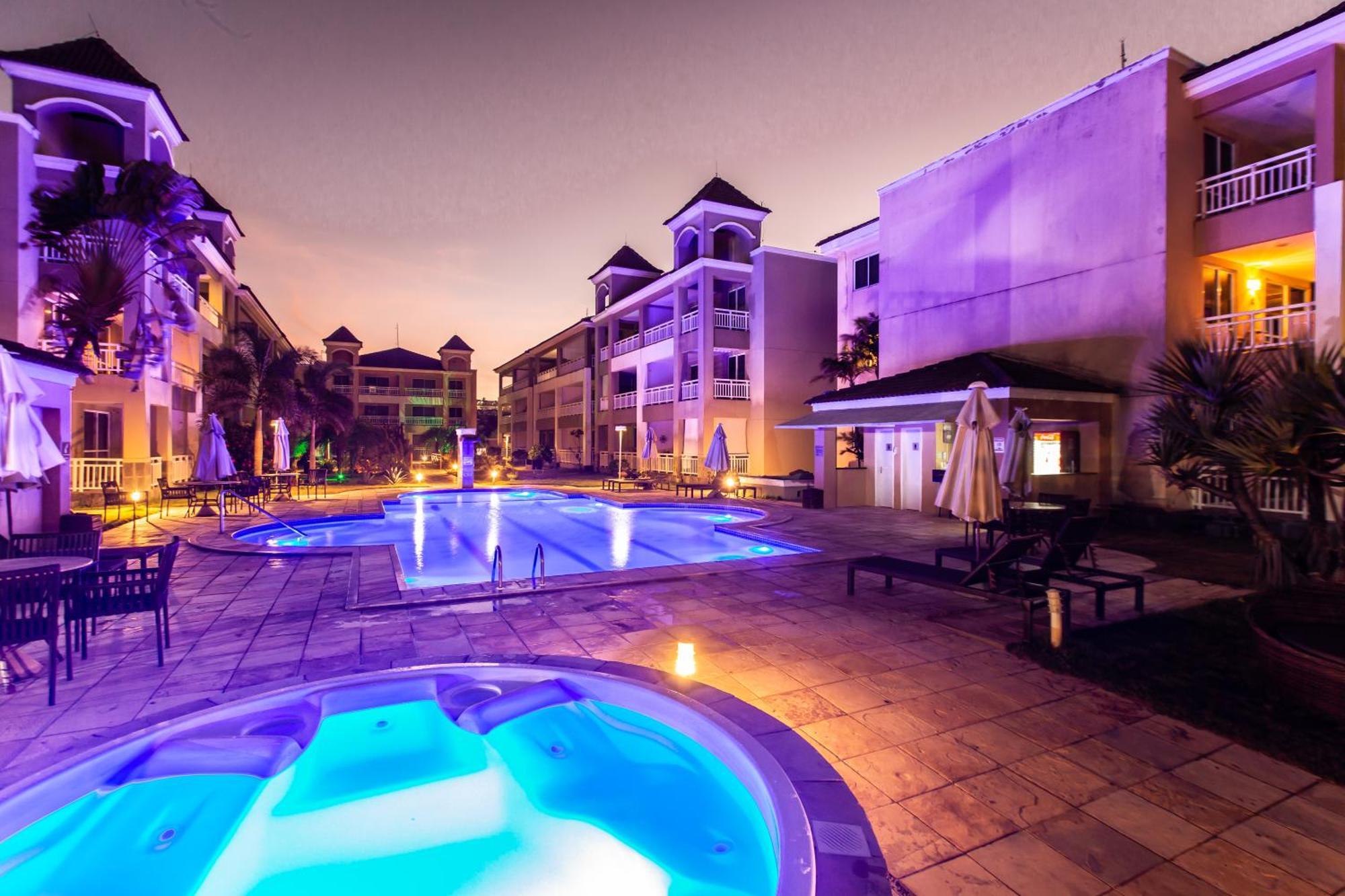 Atlantic Palace Family Inn Акуираз Екстериор снимка