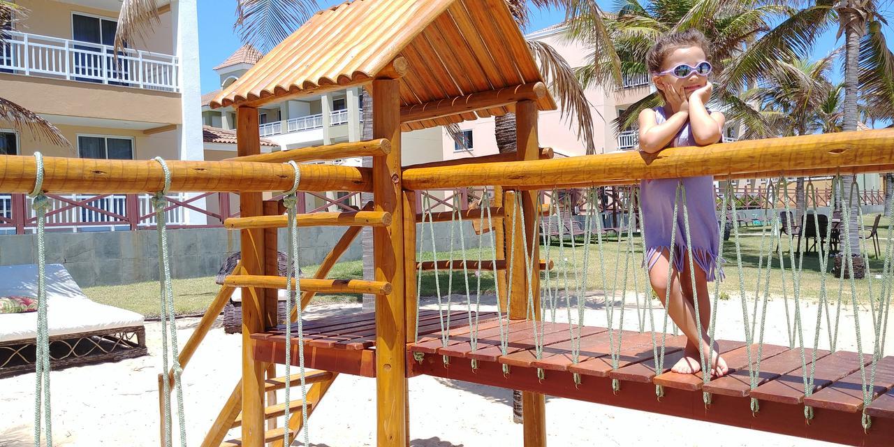 Atlantic Palace Family Inn Акуираз Екстериор снимка