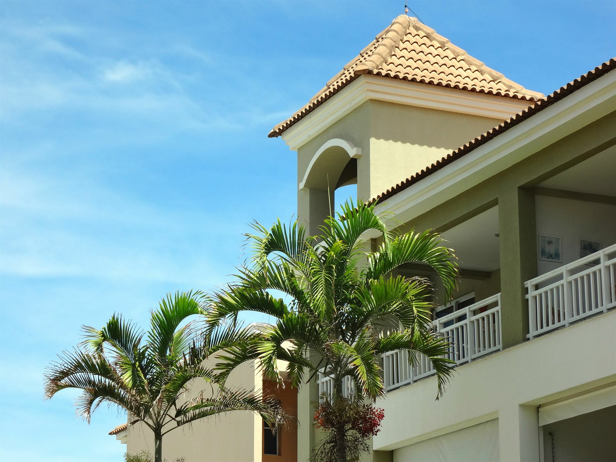 Atlantic Palace Family Inn Акуираз Екстериор снимка