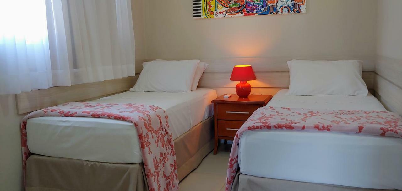 Atlantic Palace Family Inn Акуираз Екстериор снимка